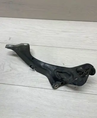 Audi A6 S6 C7 4G Fender mounting bracket 4G0821135A