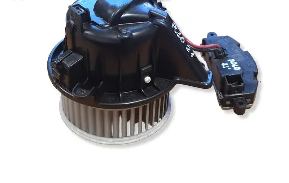 Volkswagen Polo VI Heater fan/blower 2Q0907521 5HL01126666