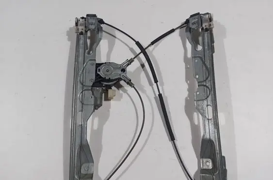 Ford F150 Rear window lifting mechanism without motor T013D