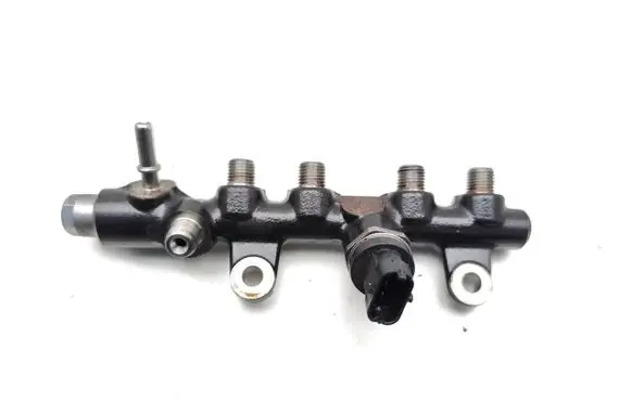 Nissan Qashqai Fuel main line pipe 