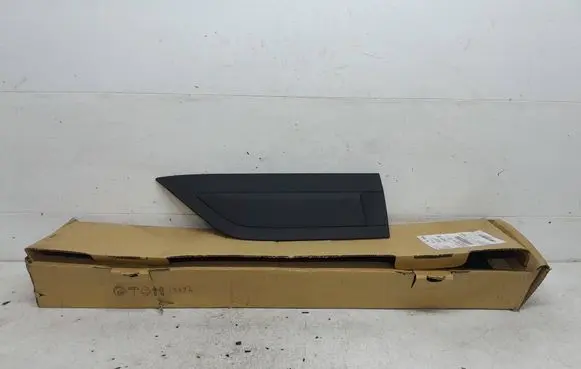 Suzuki Vitara (LY) Rear door trim (molding) 990E054P0700