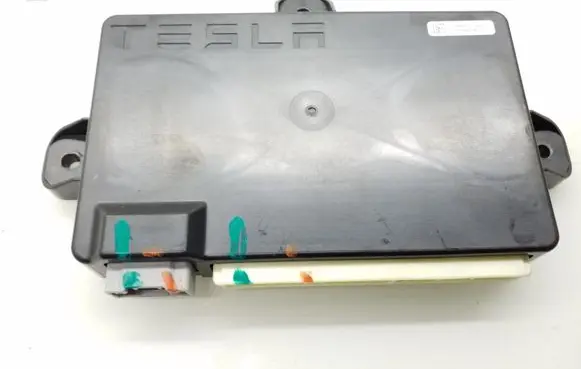 Tesla Model X Door control unit/module 104549010D