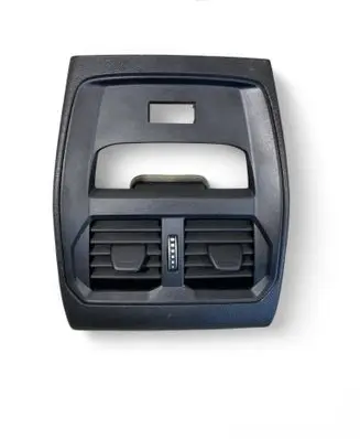 Rear air vent grill
