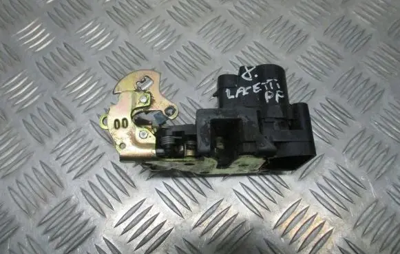 Chevrolet Lacetti Front door lock