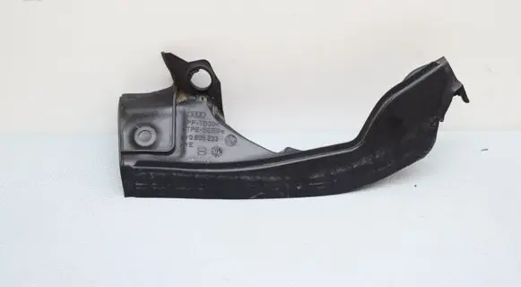 Audi A3 8Y Fender trim (molding) 8Y0805233