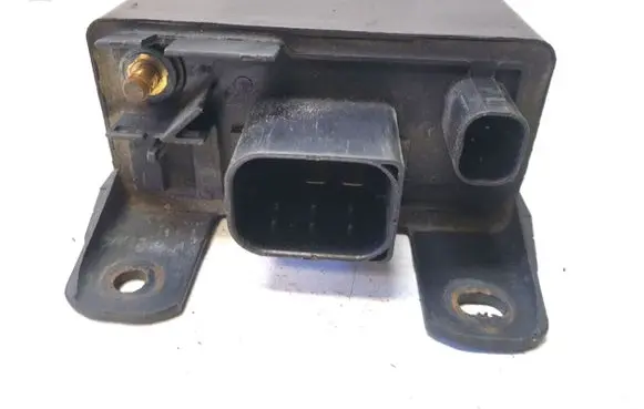 Mercedes-Benz E W211 Glow plug pre-heat relay TH550I12