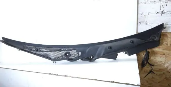 Mercedes-Benz E W212 Wiper trim A2128301013 A2128300013