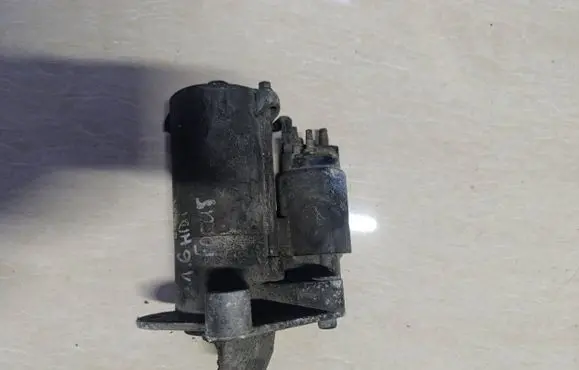 Ford C-MAX I Starter motor 3M5T11000GE