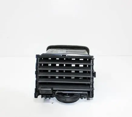 Nissan Leaf I (ZE0) Dashboard air vent grill cover trim 687503NA0A
