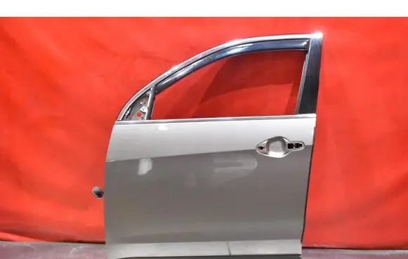 Chevrolet Equinox Front door