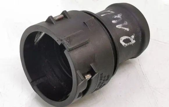 Volkswagen PASSAT B6 Engine coolant pipe/hose 3B0122291C