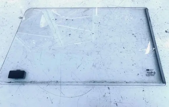 Renault Rapid Rear side window