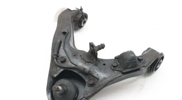Mitsubishi L200 Front upper control arm/wishbone 