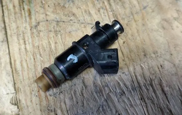 Honda Jazz Fuel injector 