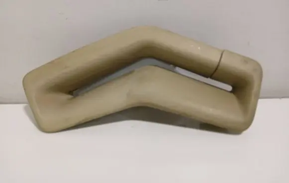Volvo V70 Seat belt trim 