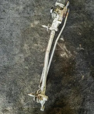 Nissan Qashqai Front wiper linkage and motor