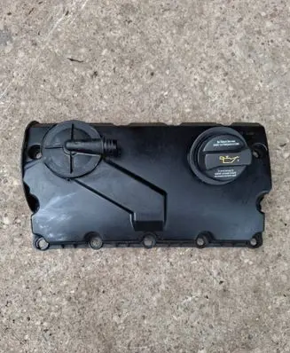 Volkswagen Touran I Rocker cam cover 038103475