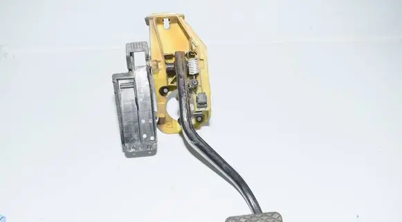 BMW 7 F01 F02 F03 F04 Brake pedal 9144253