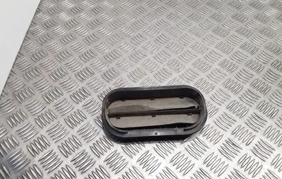 Volkswagen Polo V 6R Quarter panel pressure vent 6R0819465