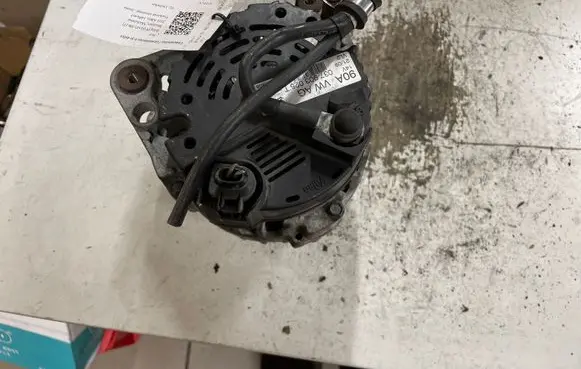 Seat Ibiza IV (6J,6P) Generator/alternator 037903025T 2542282F 309010635