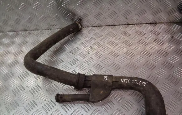 Mercedes-Benz Vito Viano W638 Engine coolant pipe/hose