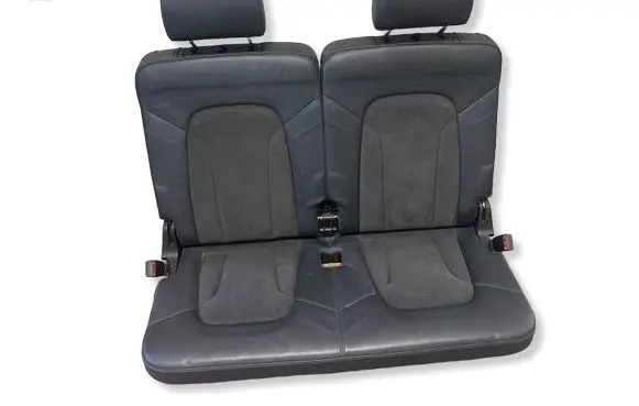 Audi Q7 4L Rear seat 