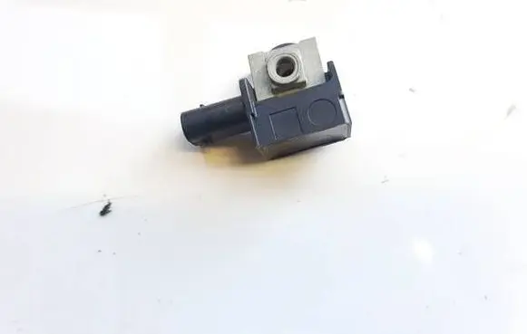 BMW 5 GT F07 Airbag deployment crash/impact sensor 6577922417704 65779224177-04