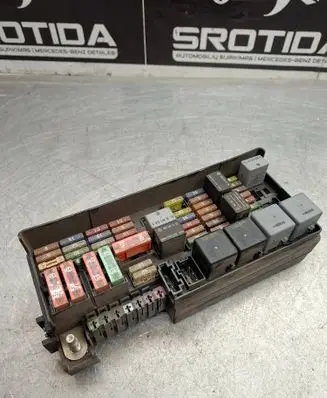 Mercedes-Benz ML W164 Fuse module A1645403072