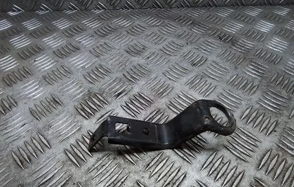 Toyota Prius+ (ZVW40) Radiator mount bracket