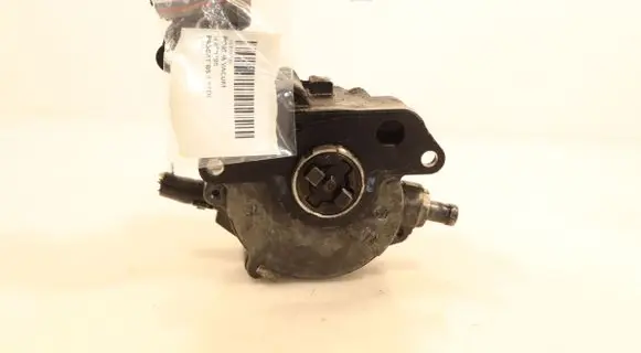 Volkswagen PASSAT B5.5 Vacuum pump 038145209