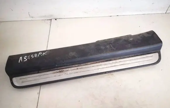 Chevrolet Captiva Front sill trim cover 96630458