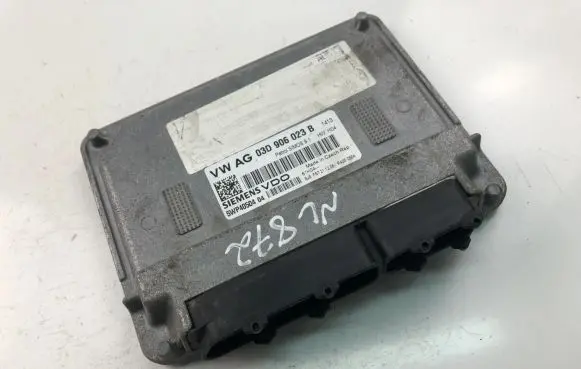 Volkswagen Fox Engine control unit/module ECU 03D906023B