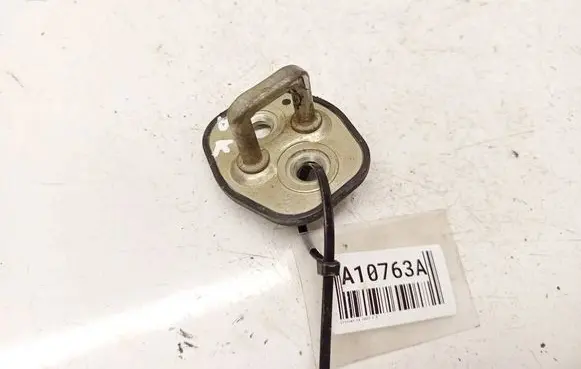 Citroen C4 I Front door lock loop/hook striker 