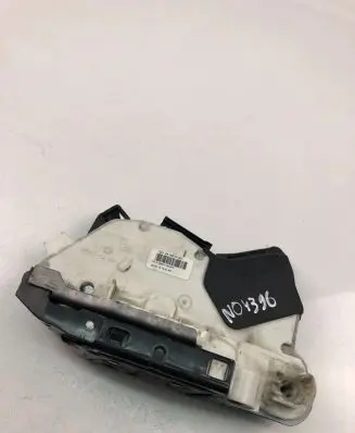 Volkswagen Golf VI Coupe door lock (next to the handle) 5K1837015D