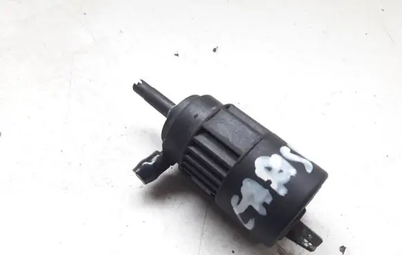 Mitsubishi Carisma Windscreen/windshield washer pump
