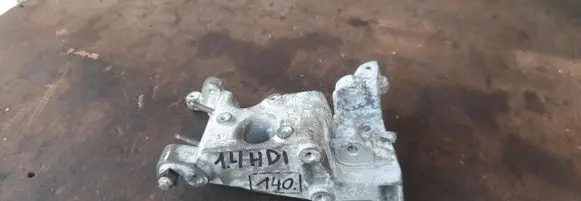 Peugeot 208 I Generator/alternator bracket 9684979480