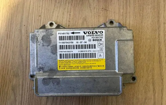 Volvo XC60 Airbag control unit/module 31451752 T11507042100