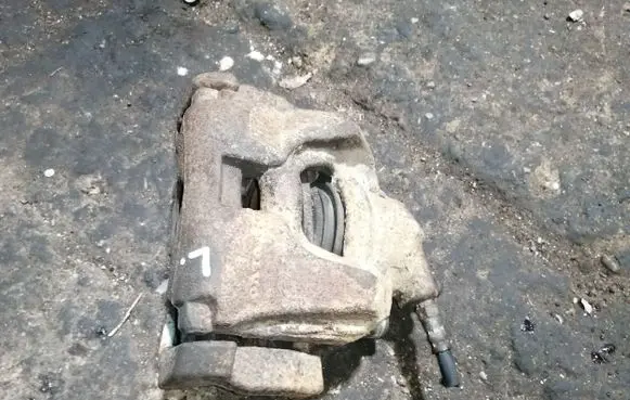 Volvo S60 Front brake caliper