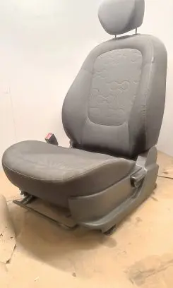 Hyundai i20 (PB PBT) Front driver seat 
