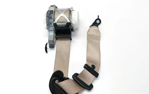 BMW 3 F30 F35 F31 Front seatbelt 34107541 34107541C