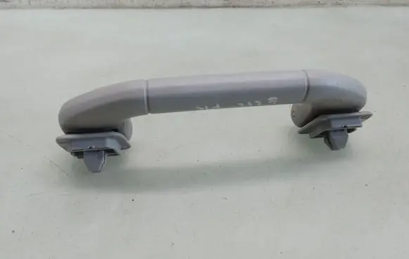 Mercedes-Benz E W212 Front interior roof grab handle A2048100051