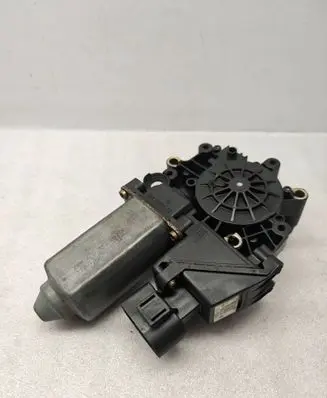 Audi A8 S8 D2 4D Rear door window regulator motor 4D0959801F