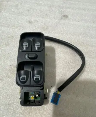 Mercedes-Benz C W203 Electric window control switch A2038200110 S01809