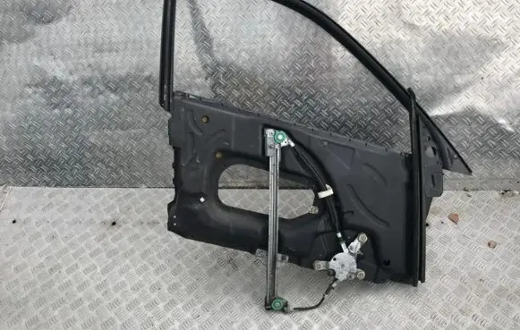 Audi A6 S6 C4 4A Front door window/glass frame 