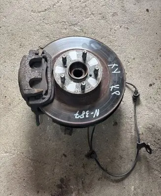 Subaru XV I Front wheel hub