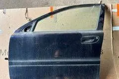 Volvo V70 Front door