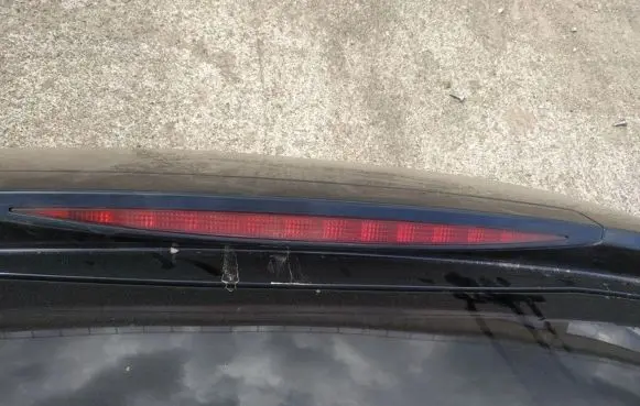 Infiniti FX Third/center stoplight
