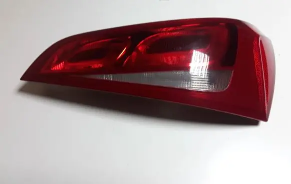 Audi Q5 SQ5 Tailgate rear/tail lights 8R0945094