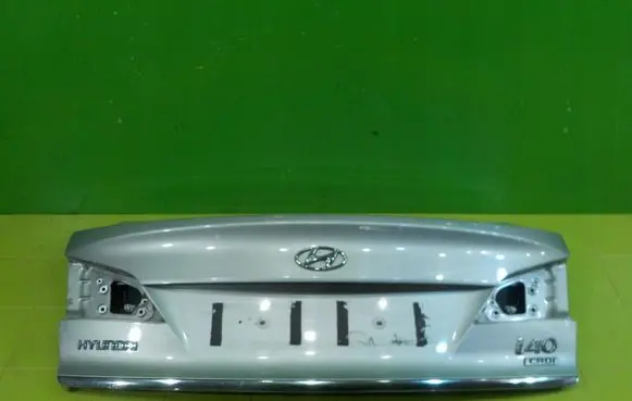 Hyundai i40 Tailgate/trunk/boot lid XP209