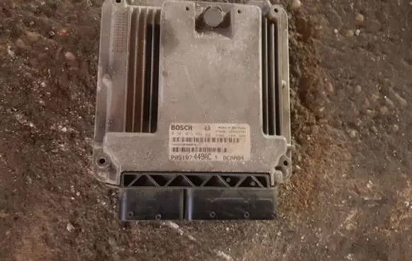 Dodge Caliber Engine control unit/module 0281013693